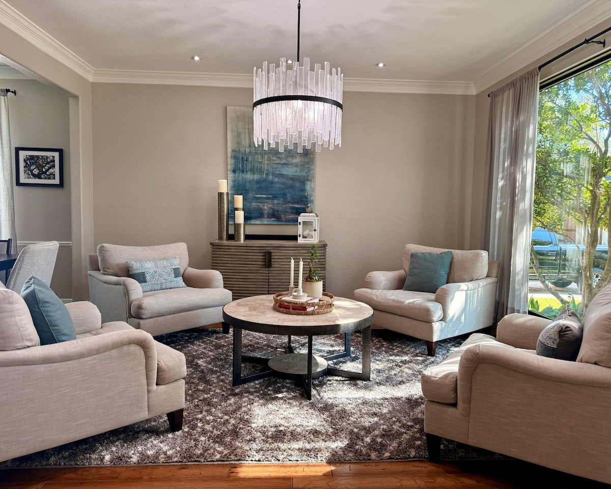 Formal living room