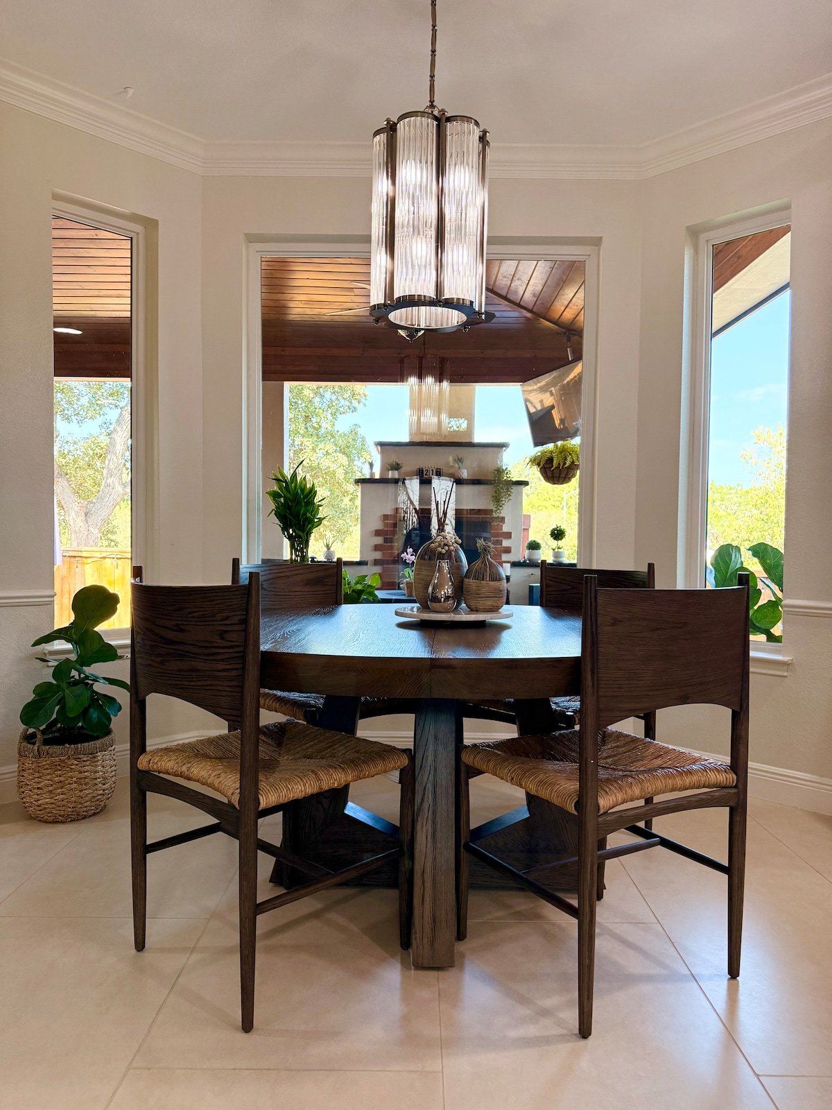 Breakfast nook